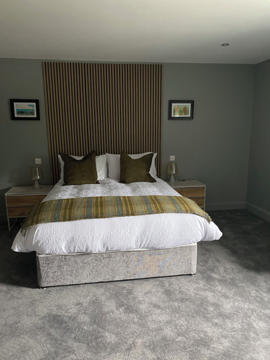 Room 4, The Snug at the BH