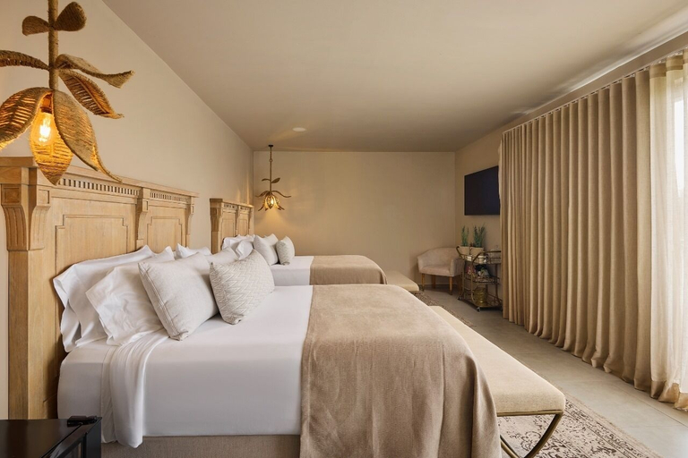 Bedroom 3, Tau House, Guatapé