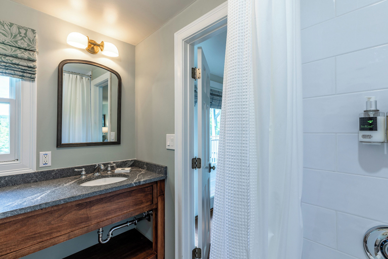 Bathroom 3, The Shire Woodstock, Windsor