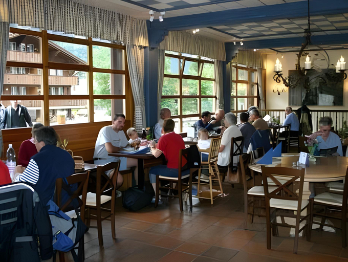 Food & Drinks 3, Hotel Kreuz Lenk, Obersimmental