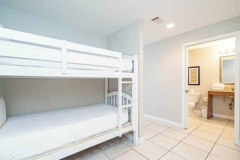 Bedroom 3, Beachfront Haven 2 BDR Kid-friendly Resort!, Bay