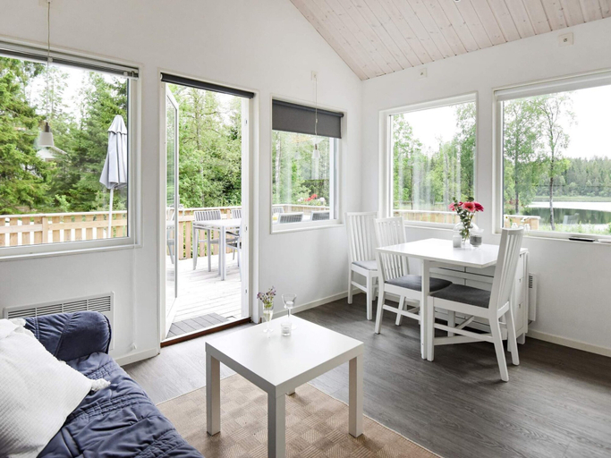 Others 5, 4 Person Holiday Home in Bralanda, Vänersborg
