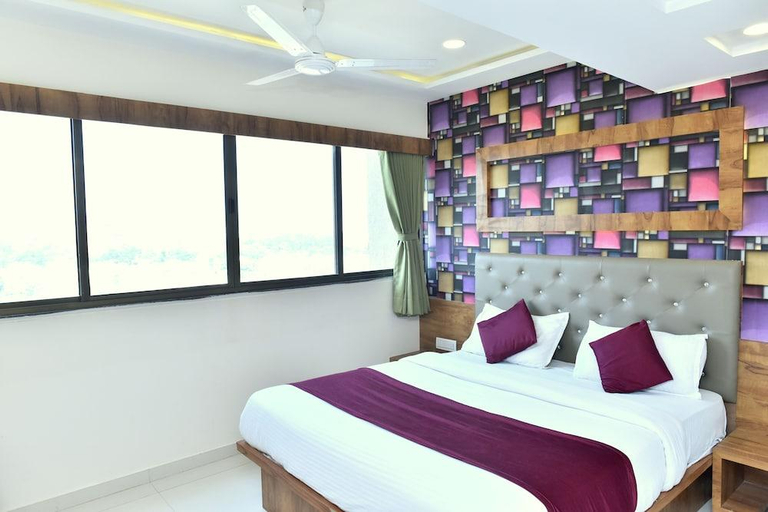 5, Hotel Royal Square by Sky Stays, Gandhinagar