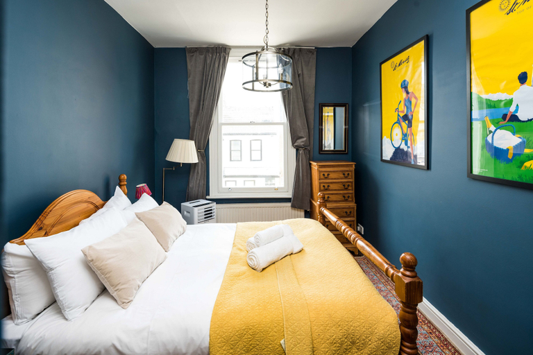 Bedroom 2, Elegant And Peaceful 2Bd Apt - Barons Court/London, London