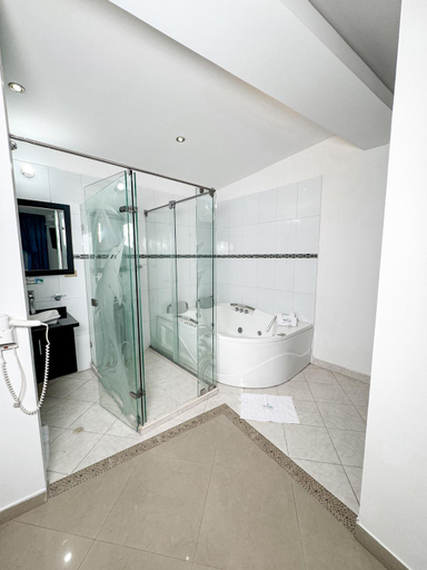 Bathroom 3, Hotel Puerto Bahia, San Gil