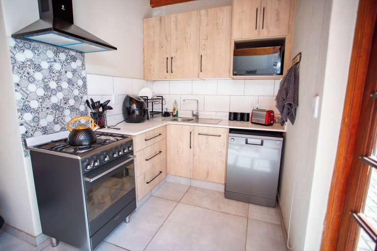 Others 5, Golden Casa, Waterberg