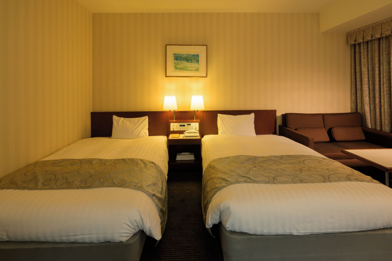 Bedroom 3, Hotel Aomori, Aomori