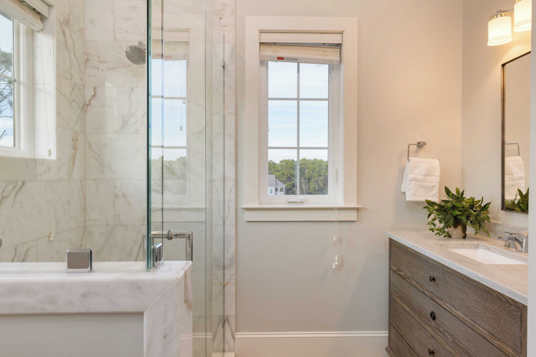 Bathroom 3, Sleeps 24, Private Beach Boardwalk, Infinity Pool 20 Bradley Cir by Avantstay, Beaufort