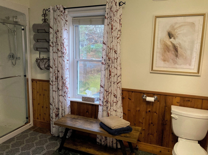 Bathroom, Miller House By the Bay, Lunenburg