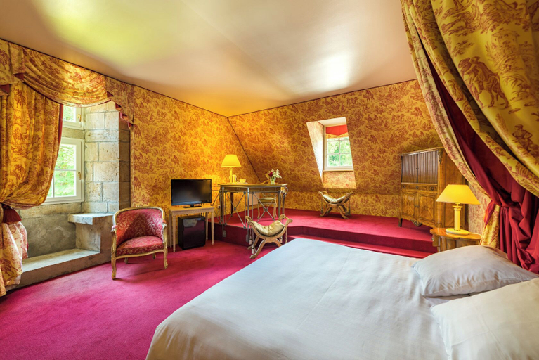 Bedroom 4, Domaine du Château de Bournel, Doubs