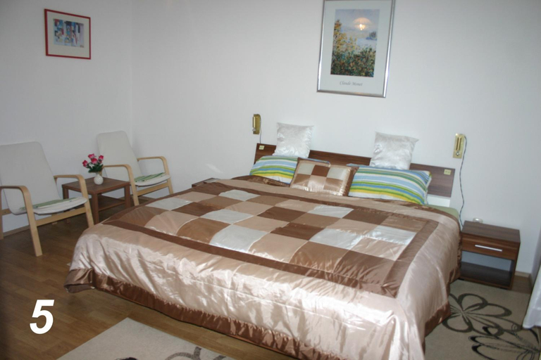 Bedroom 2, Hotel "Alte Schule" Trogen, Hof