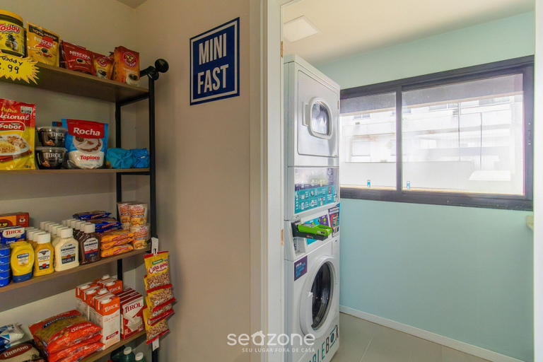 Food & Drinks 2, Modern Studio Just Minutes From the Beach Sid0209, Florianopolis