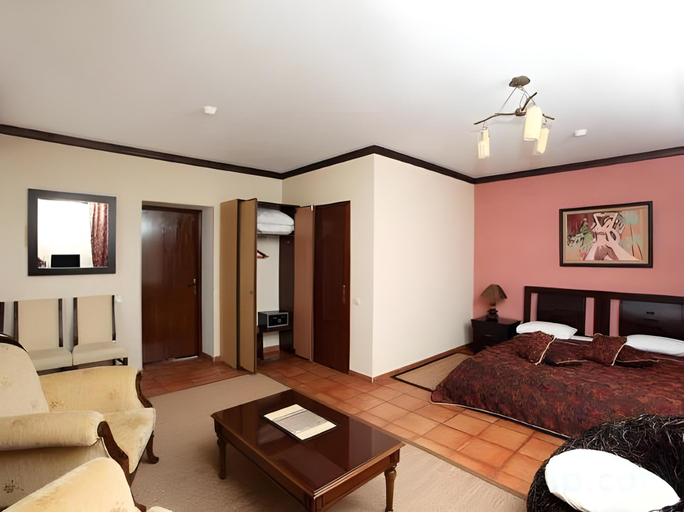 Bedroom 2, Hotel Tulip Residence Spa