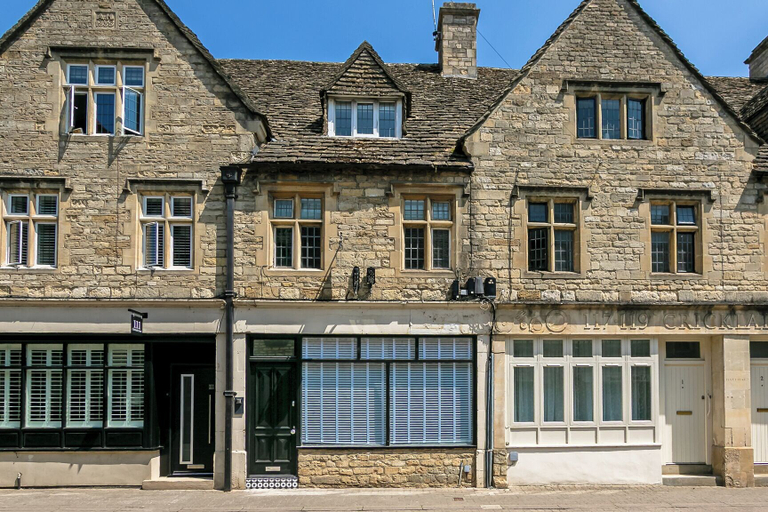 Exterior & Views 2, Stunning Townhouse in Cirencester, Gloucestershire