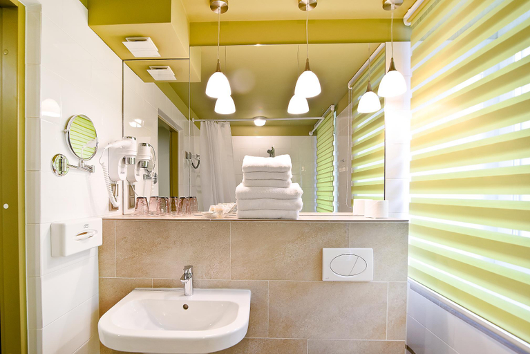 Bathroom 3, HOF HOTEL, Kauno