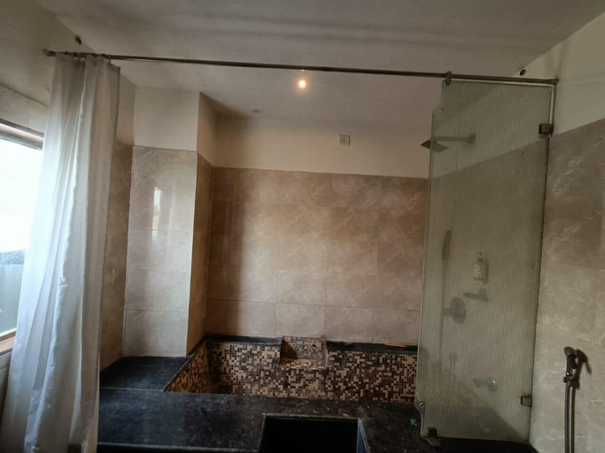 Bathroom 4, The Hotel Rajputana, Sawai Madhopur