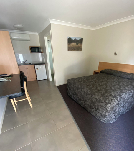 Room 5, Billabong Motor Inn, Mundubbera