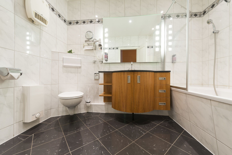 Bathroom 5, Schlosshotel Rühstädt GARNI, Prignitz