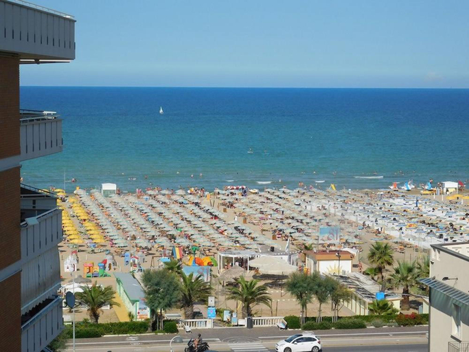 Others 4, Hotel Galles Rimini, Rimini