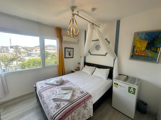 Bedroom 4, Bonjourla Otel, Urla