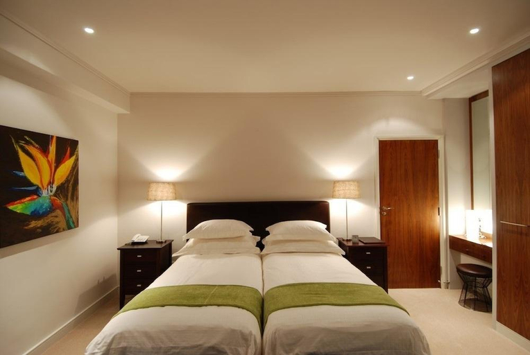 Bedroom 3, Selkirkhouse, Overberg