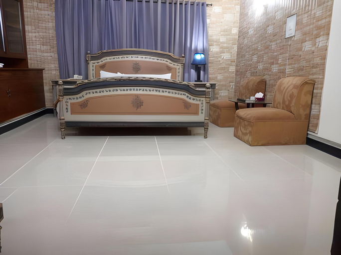Others 4, Royal Continental, Islamabad