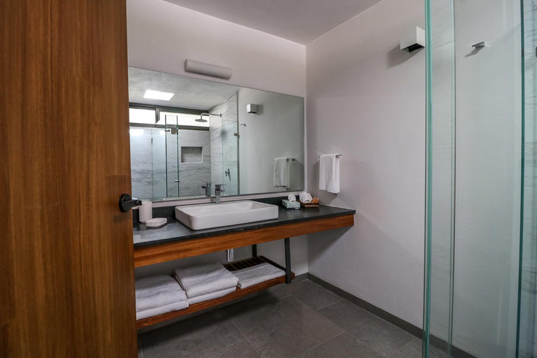 Bathroom, Villa Internacional Hotel & Club, Huitzilac