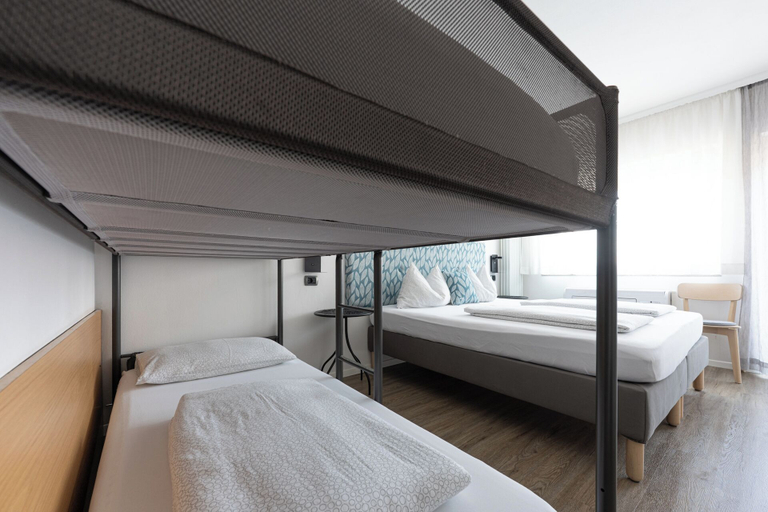 Bedroom 2, Gasthof Salurn, Bolzano