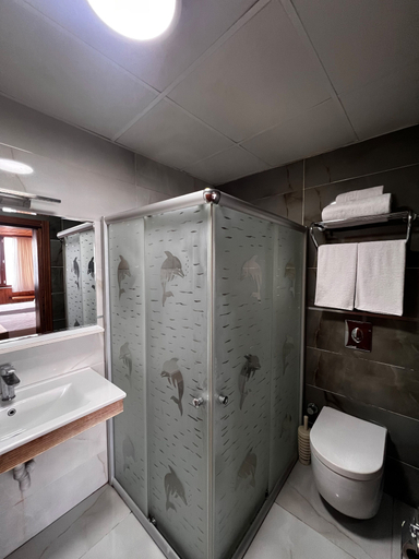 Bathroom 5, Denizci Hotel, Merkez