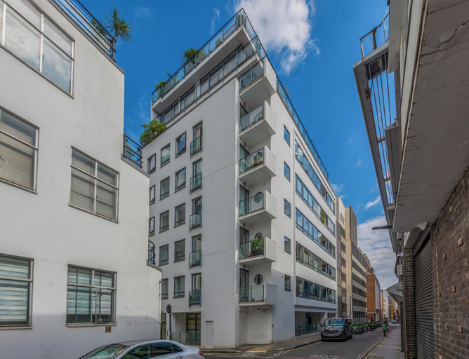 Exterior & Views, One Bed Serviced Apt in Farringdon, London