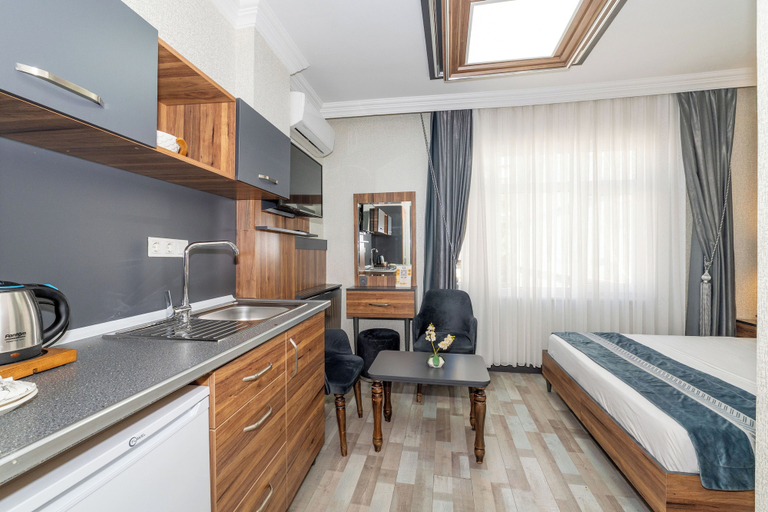 Bedroom 4, La Serena Hotel, Beyoğlu