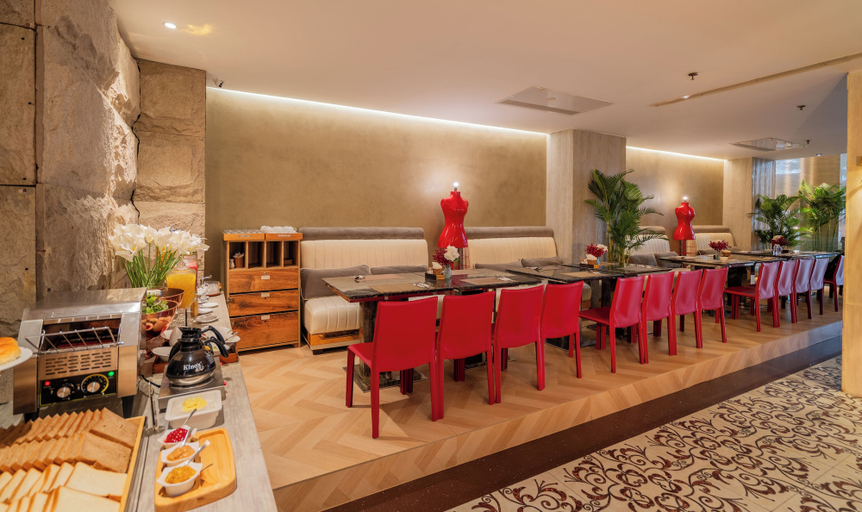 Food & Drinks 5, A&EM Ben Thanh Hotel, District 1