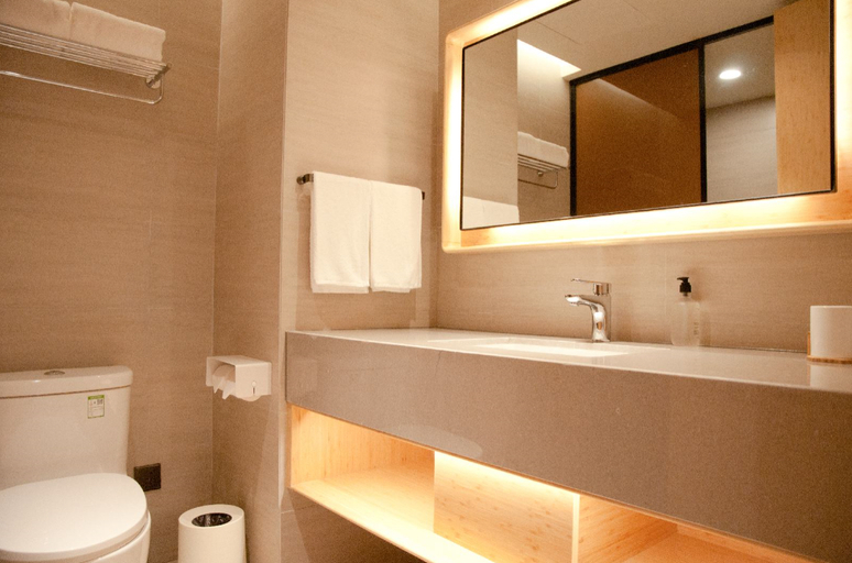Bathroom 4, Ji Hotel Suzhou Luzhi Old Town, Suzhou