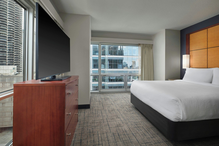 Bedroom 4, Residence Inn by Marriott Chicago Downtown / River North, Cook