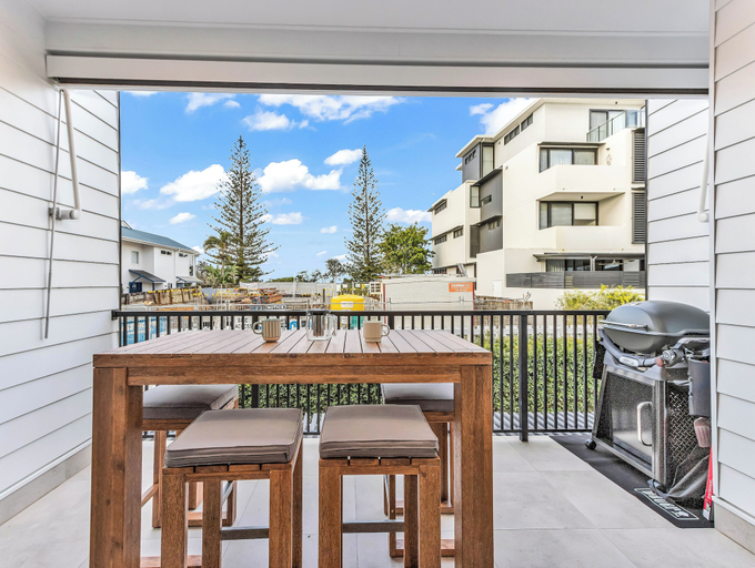 Others 4, Kingy Tidehouse, Tweed Heads