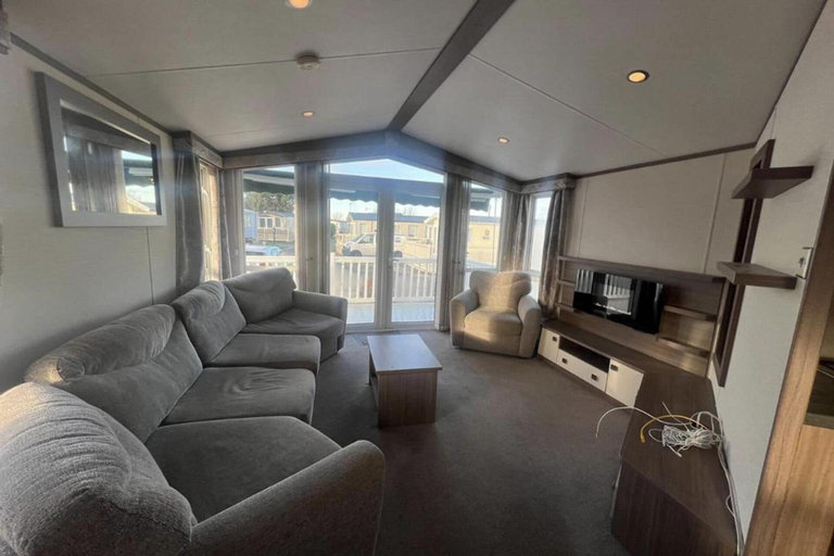 Others 4, 2 bed Platinum-sleeps 6-decking-free Parking, Denbighshire