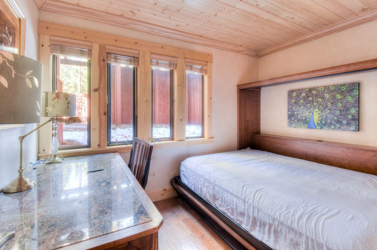 Bedroom 2, Crystal Shores Villa Lake Views & Hiking, Washoe