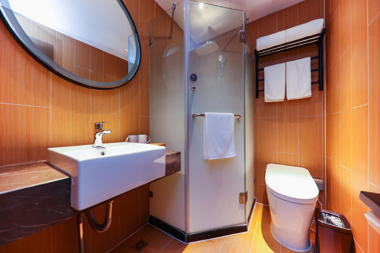 Bathroom 3, JI Hotel Shanghai People's Square Nanjing Road, Shanghai