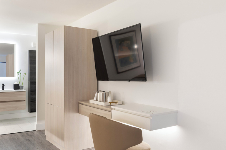 Bathroom 3, The Vietta Hotel, Osceola