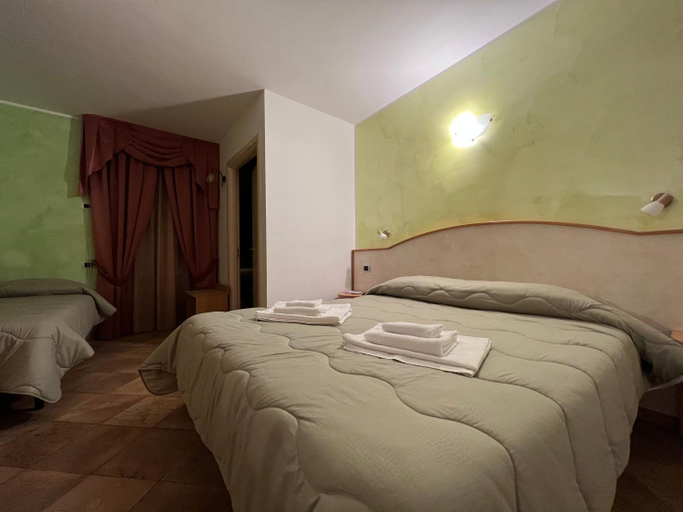 Others 3, Casa Hotel Civitella, L'Aquila