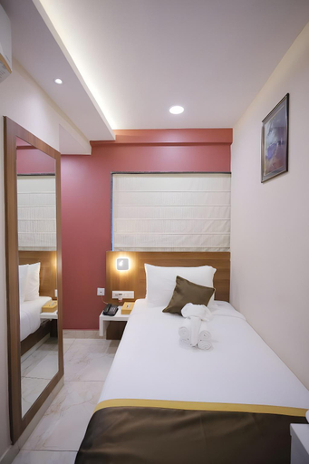 Bedroom 3, The Avenue Hotel @ Ballygunge, Kolkata