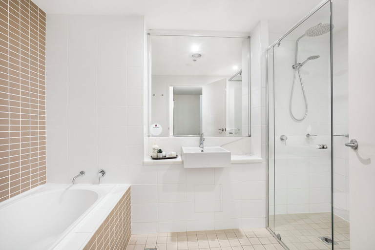 Bathroom 5, Sage Hotel Wollongong, Wollongong - Inner