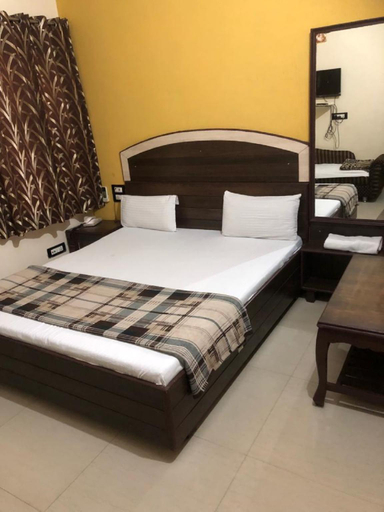 Bedroom 5, Goroomgo Gs Paradise Amritsar, Amritsar