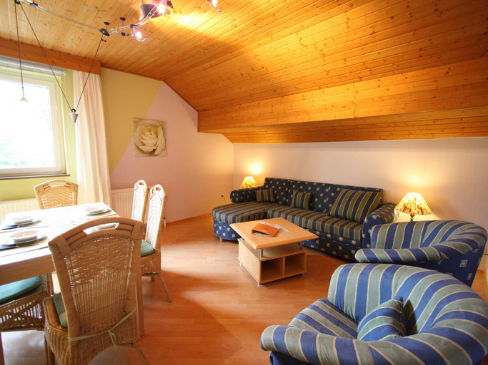 Others 5, Apartment in Krispl near Hiking Trails, Hallein