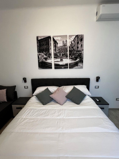 Bedroom 2, Love4Rome Guest House, Rome