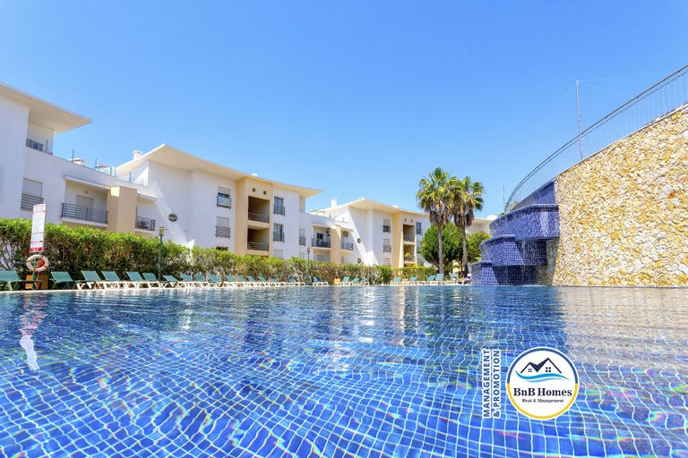 Sport & Beauty 2, BnB Homes Apartment with Lovely ocean view Terrace, Albufeira