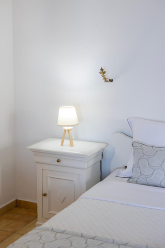 Bedroom 2, Vrachia Studios & Apartments, South Aegean