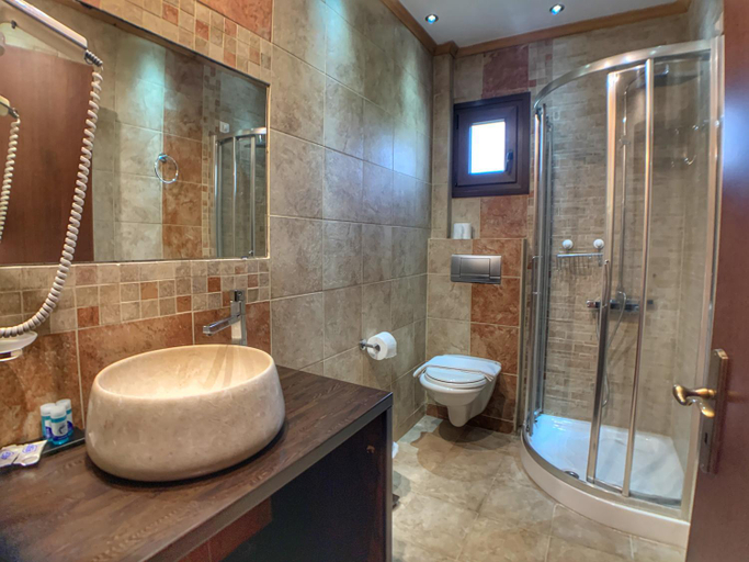 Bathroom 3, Hotel Apsis, West Macedonia