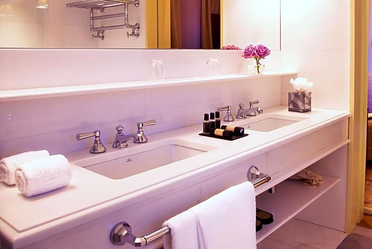 Bathroom 5, URSO Hotel & Spa, a Small Luxury Hotel of the World, Madrid