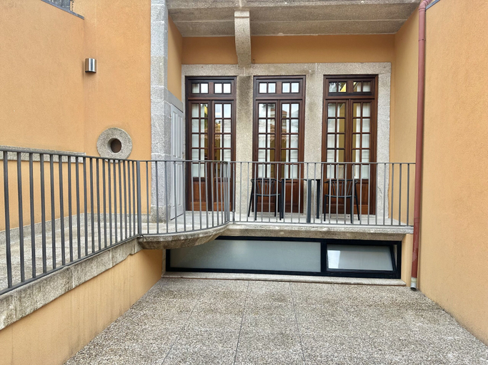 Room 3, Collection 1T in Oporto, Porto